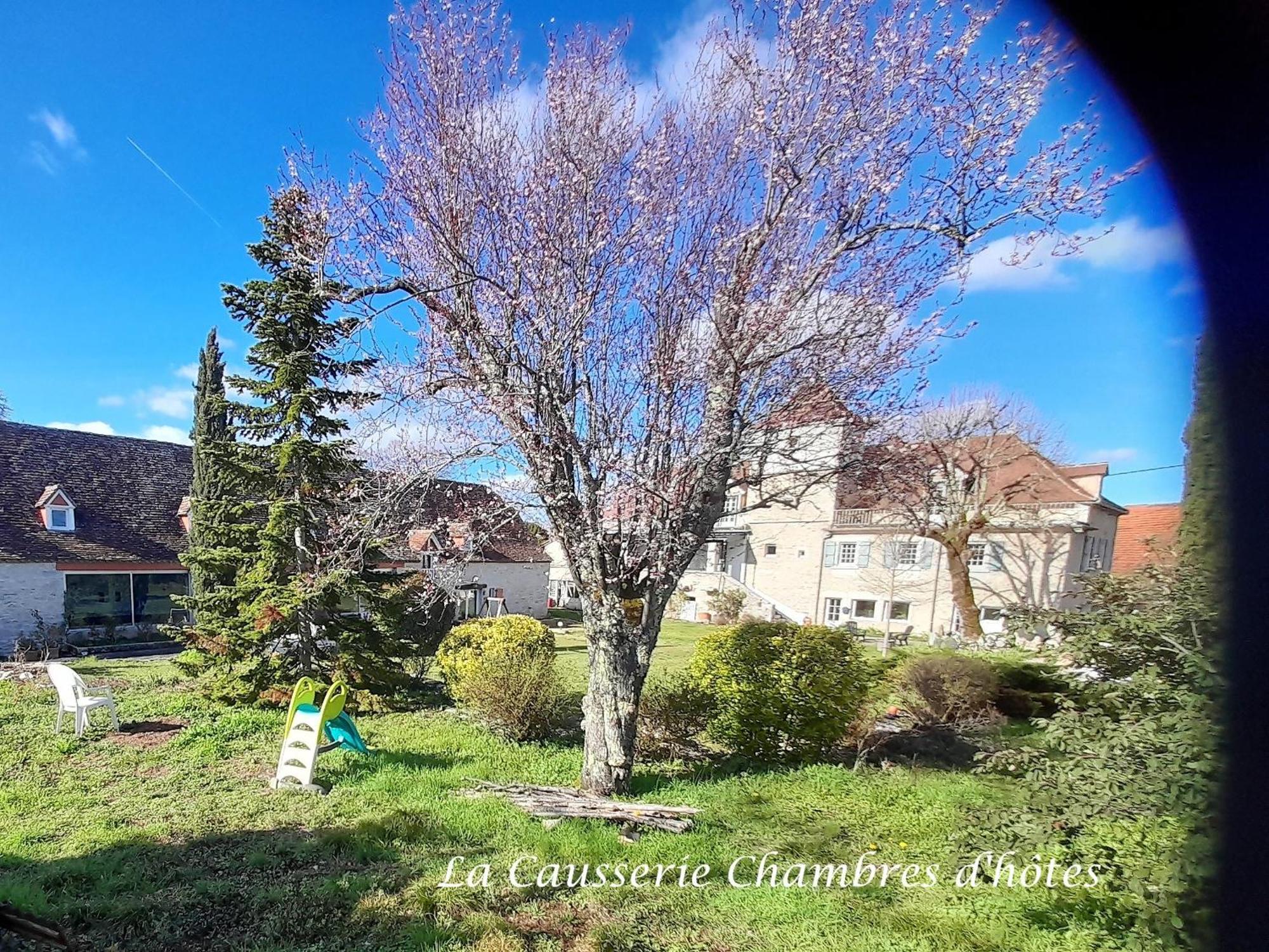 La Causserie, 2 Chambres D'Hotes, 2 A 4 Invites, Pour Vous Seuls Gramat Kültér fotó